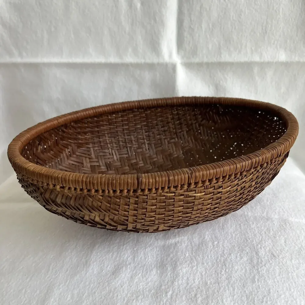 Vintage oval wicker rattan woven basket, home decor, fruit basket, decorative.